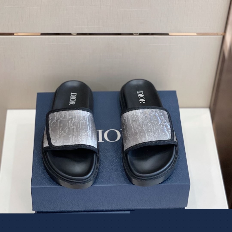 ch**an D*or slippers